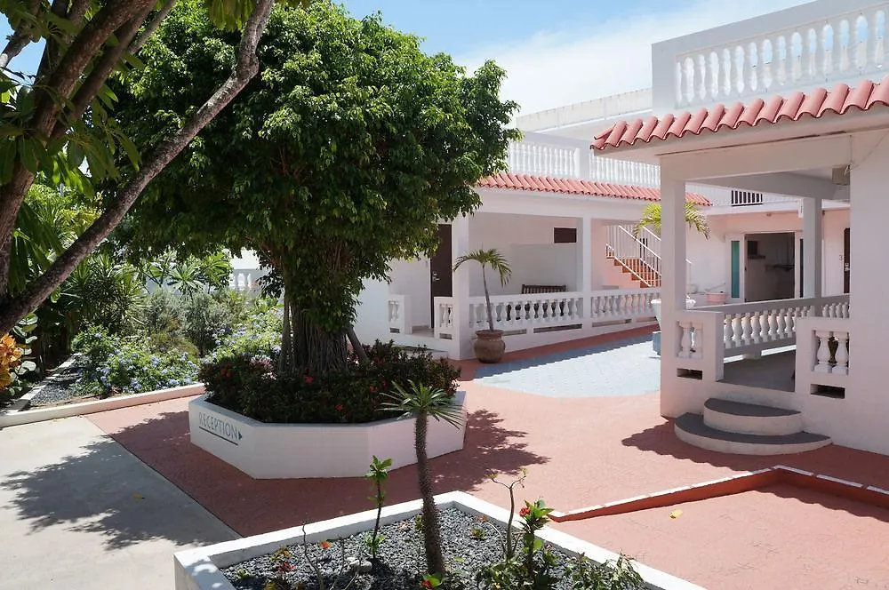 ויסקז Bravo Beach Hotel